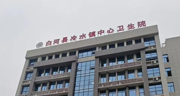 陕西白河县冷水镇中心卫生院内镜清洗工作站、内镜储镜柜安装调试完成
