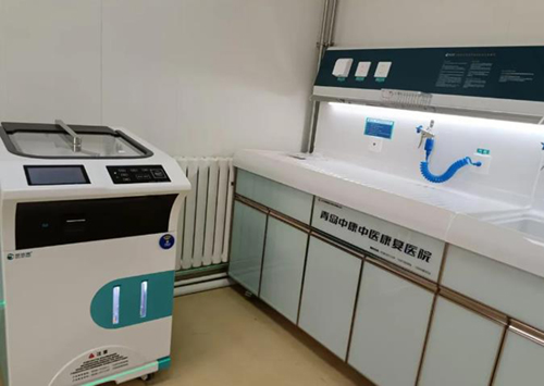 内镜清洗消毒过程中对环境有哪些要求？